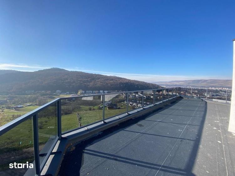 Casă cu 5 camere cu Teren 500 Mp în Central