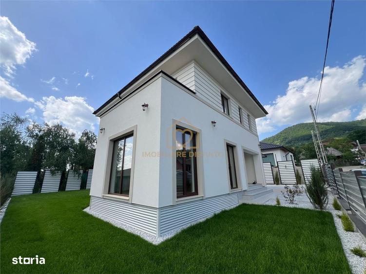 Casă cu 4 camere în Central