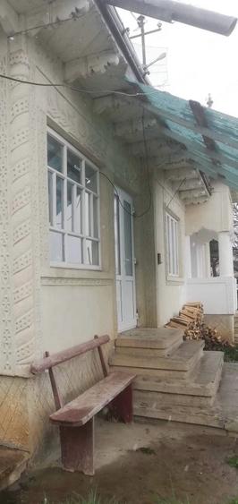 Casă cu 3 camere cu Teren 871 Mp în Grumăzești