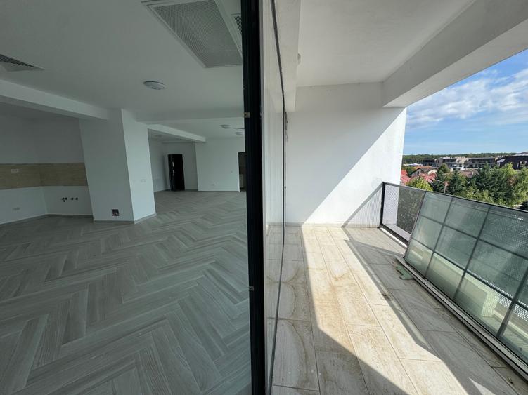 Apartament cu 3 camere semidecomandat în Iancu Nicolae