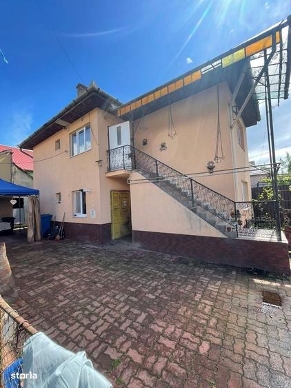 Casă cu 3 camere decomandat în Sângeorgiu de Mureș
