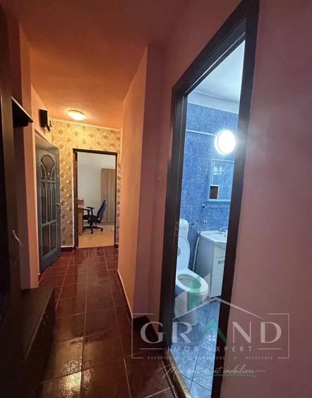 Apartament cu 2 camere decomandat în Semicentral