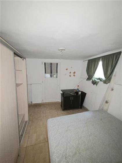 Casă cu 4 camere cu Canalizare în Casa de Cultură