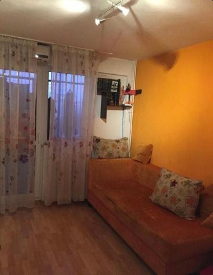 Apartament cu 2 camere decomandat, mobilat în Teiul Doamnei