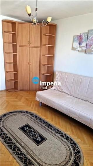 Apartament cu 3 camere decomandat, mobilat în Zimbru