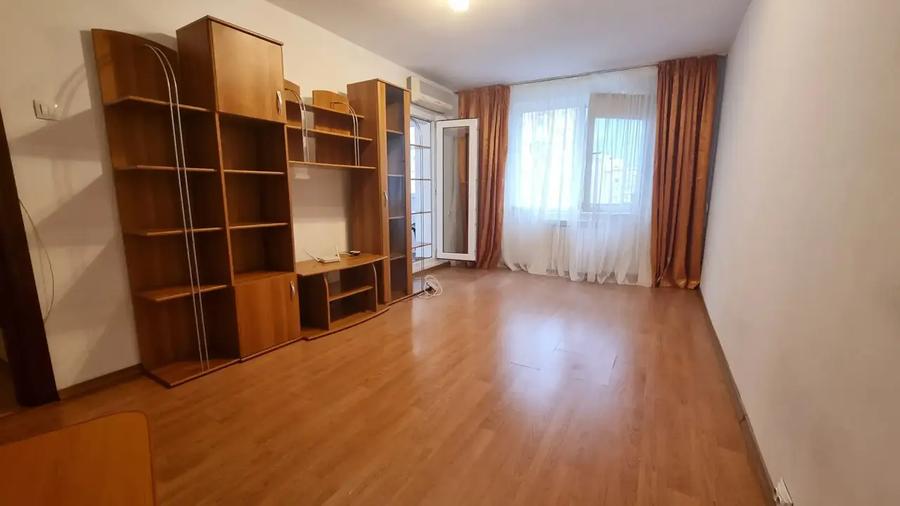 Apartament cu 3 camere decomandat, mobilat în Eroii Revoluției