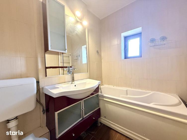 Apartament cu 3 camere decomandat în Titulescu