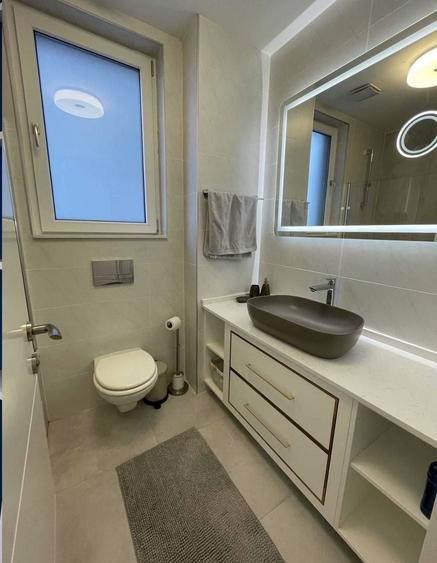 Apartament cu 2 camere semidecomandat, mobilat în Floreasca