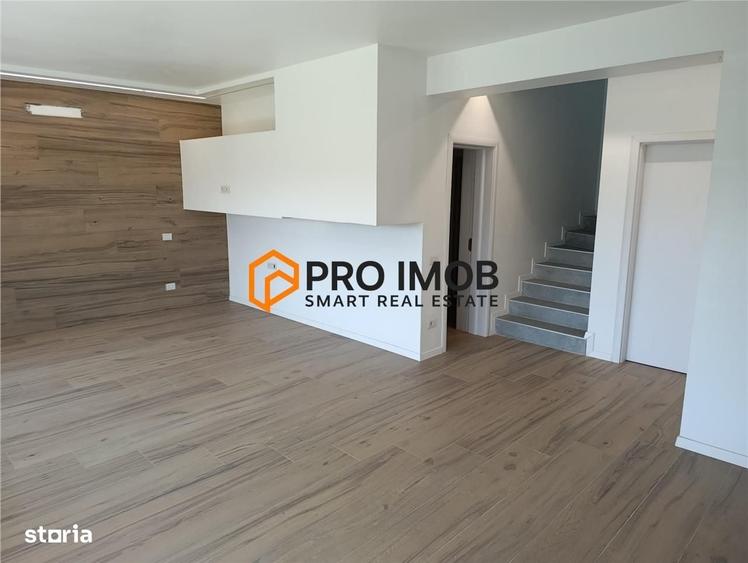 Casă cu 4 camere decomandat în Mărăcineni