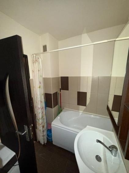 Apartament cu 2 camere decomandat în Gară