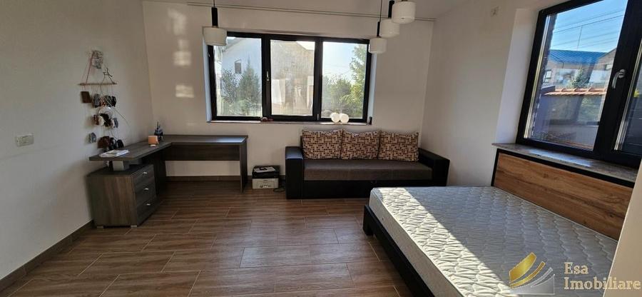 Casă cu 1 camere cu Teren 20 Mp în Central