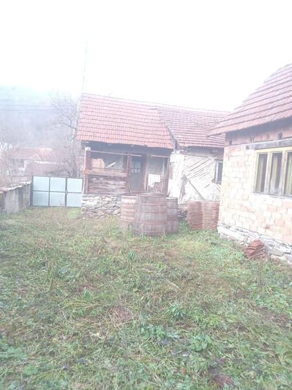 Casă cu 4 camere în Criștioru de Jos