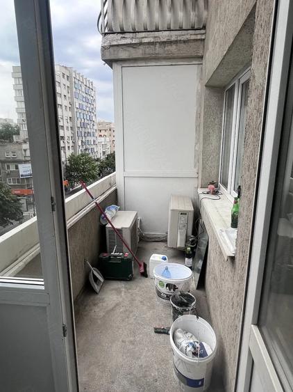 Apartament cu 3 camere decomandat în Dorobanți