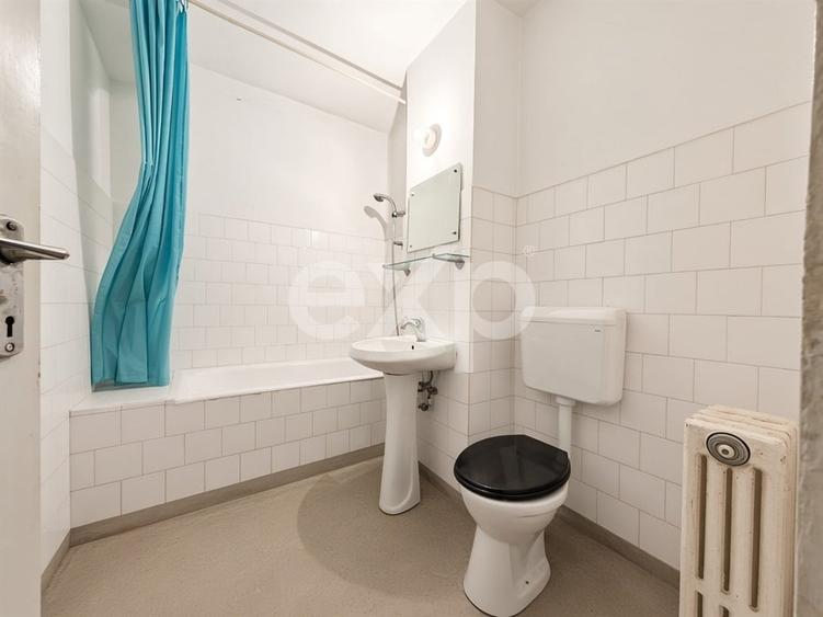 Apartament cu 3 camere decomandat în Bucovina