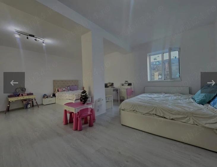 Casă cu 4 camere cu Teren 1763 Mp în Bucovina