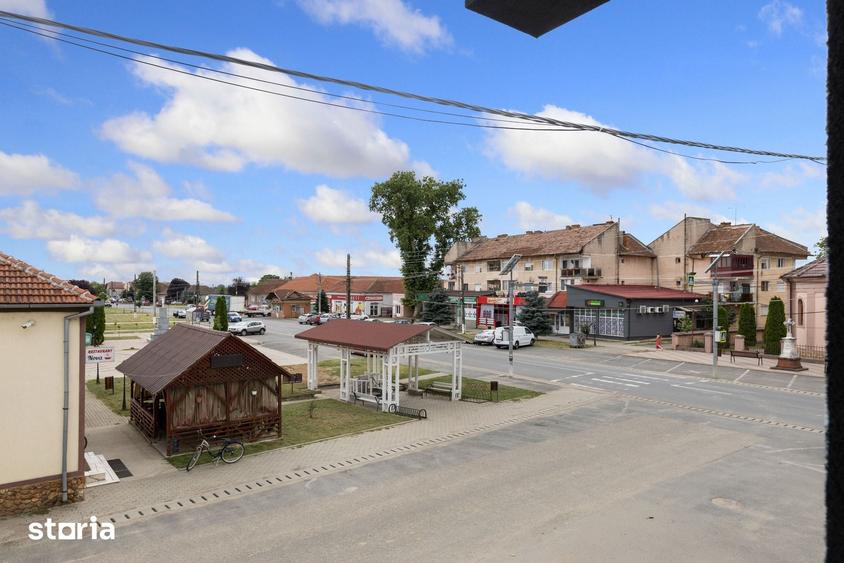 Spațiu comercial, de 498 mp, în Beliu