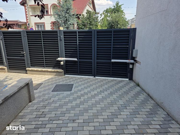 Casă cu 5 camere cu Teren 286 Mp în 1 Mai