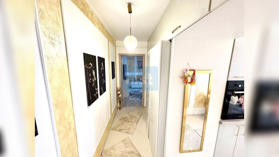 Apartament cu 2 camere semidecomandat, mobilat în Vest