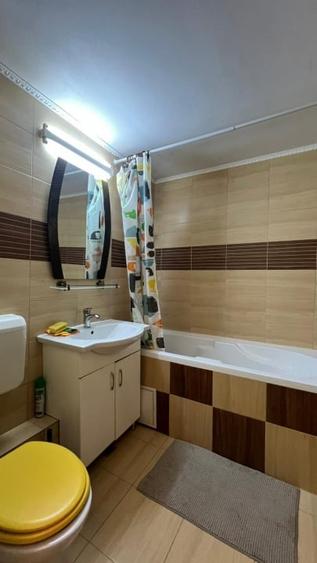 Apartament cu 3 camere decomandat, mobilat în Dristor