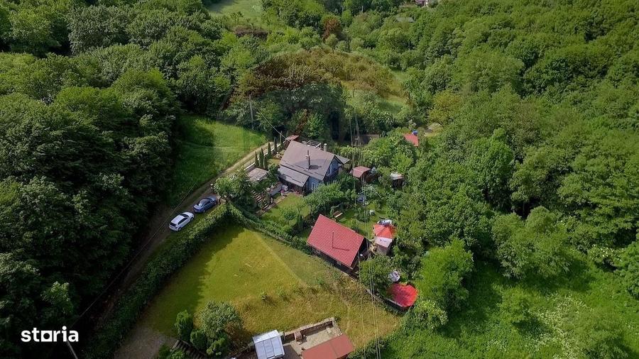 Casă cu 3 camere în Colțești
