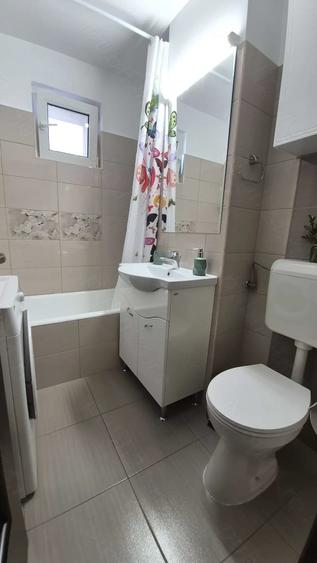 Garsonieră semidecomandată în Titan