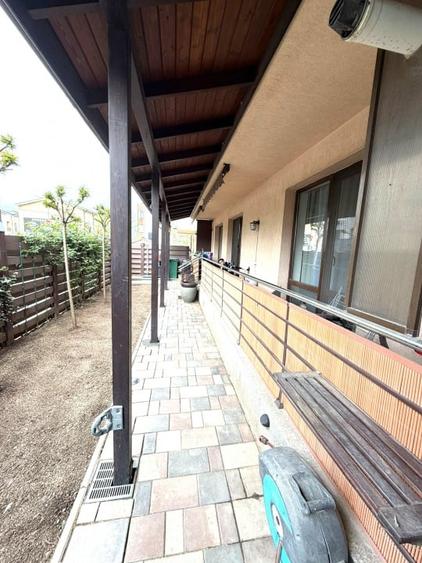 Apartament cu 4 camere decomandat, mobilat în Bragadiru