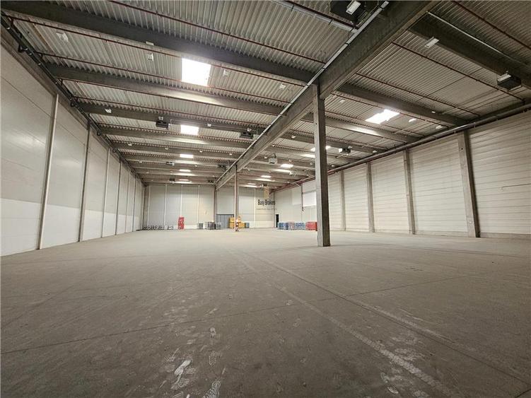 Spațiu industrial, de 3,300 mp, în Feldioara