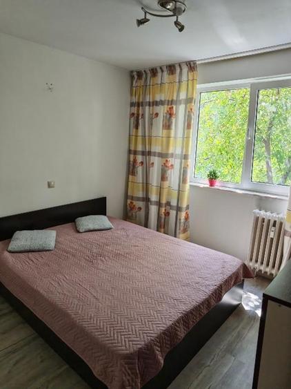 Apartament cu 2 camere decomandat, mobilat în Drumul Taberei