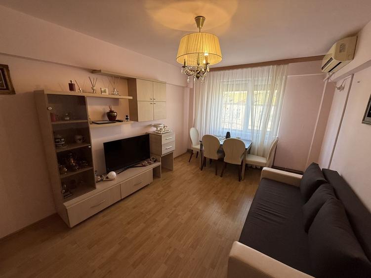 Apartament cu 2 camere semidecomandat, mobilat în Peninsula