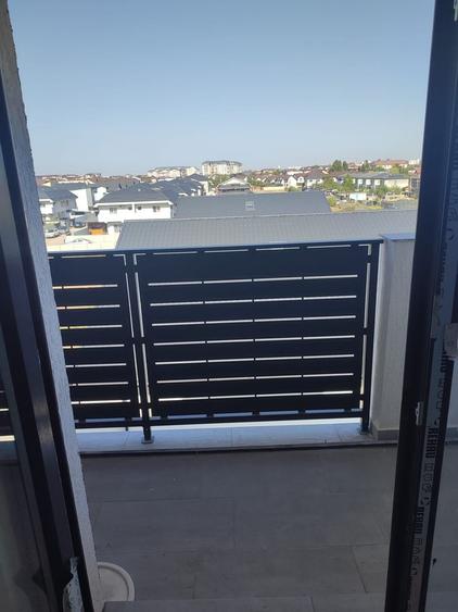 Apartament cu 2 camere decomandat în Est