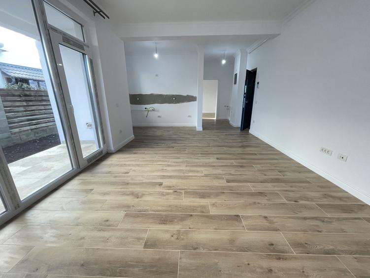 Apartament cu 3 camere decomandat în Dumbrăvița