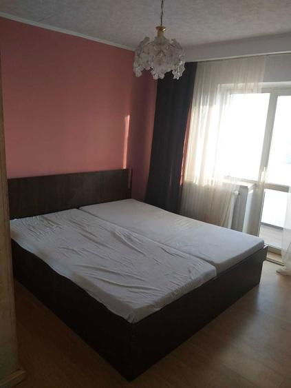 Apartament cu 2 camere decomandat în Popa Șapcă