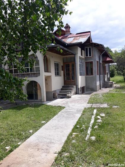 Casă în Mihăești