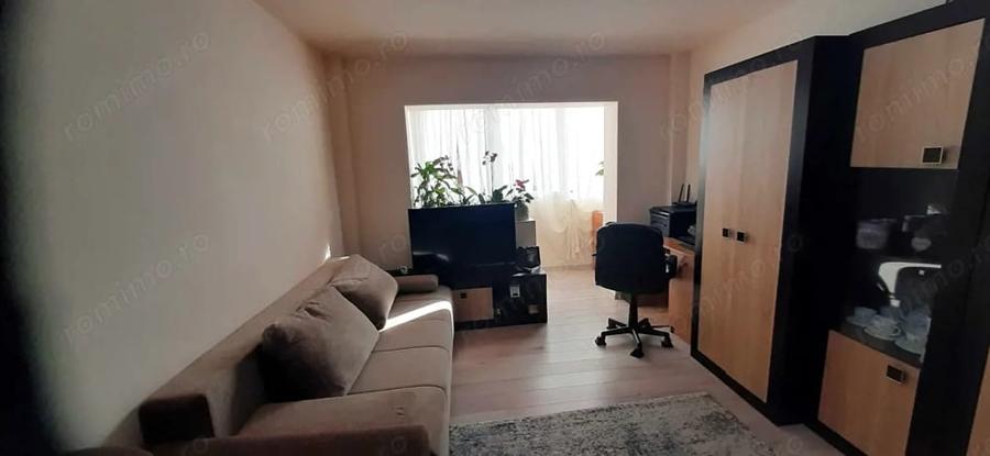 Apartament cu 2 camere decomandat în Răcădău