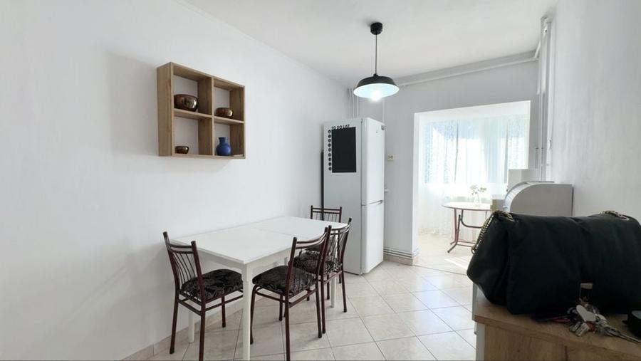 Apartament cu 2 camere decomandat în Bucovina