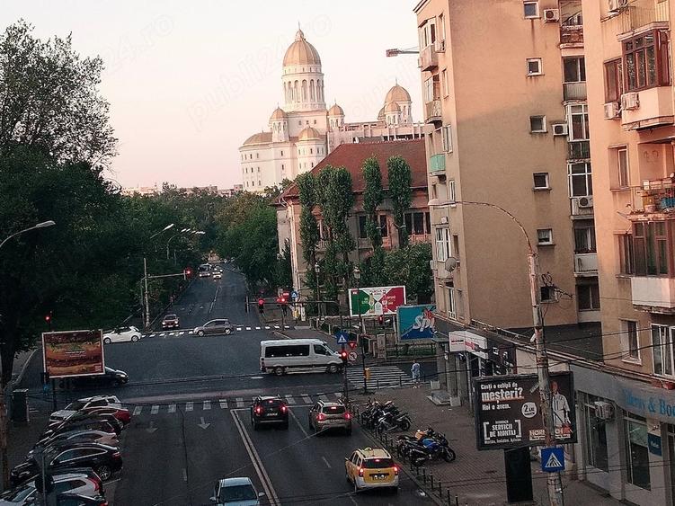 Apartament cu 2 camere semidecomandat în Cișmigiu