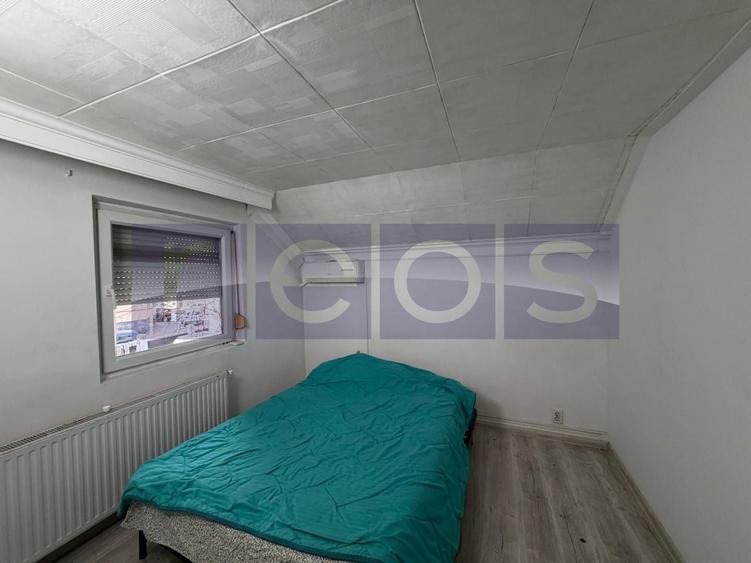 Casă individuală cu 8 camere cu Canalizare în Unirii