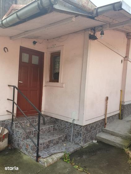 Casă cu Teren 327 Mp în Central