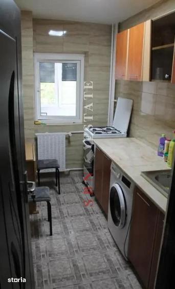 Garsonieră decomandată, mobilată în Eminescu