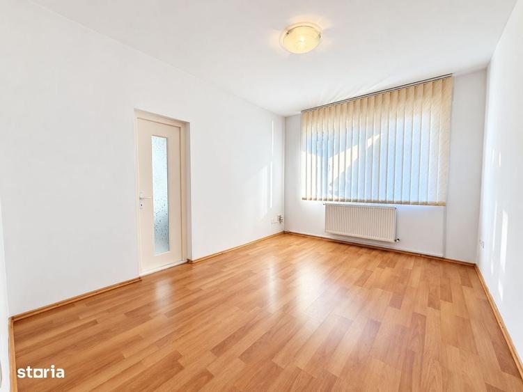 Casă cu 3 camere cu Teren 200 Mp în Central
