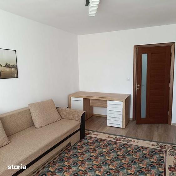 Vand apartament cu trei camere Dambul Pietros - 4