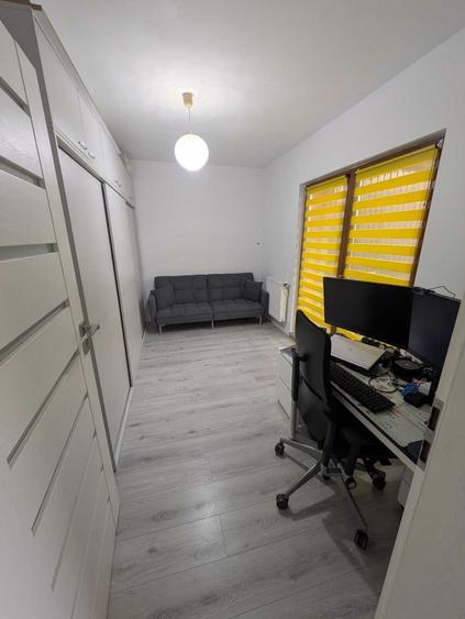 Casă cu 4 camere în Baciu
