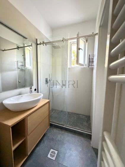Direct proprietar , 3 camere, parcare subterana, Bdul Unirii- Nerva Traian - 15