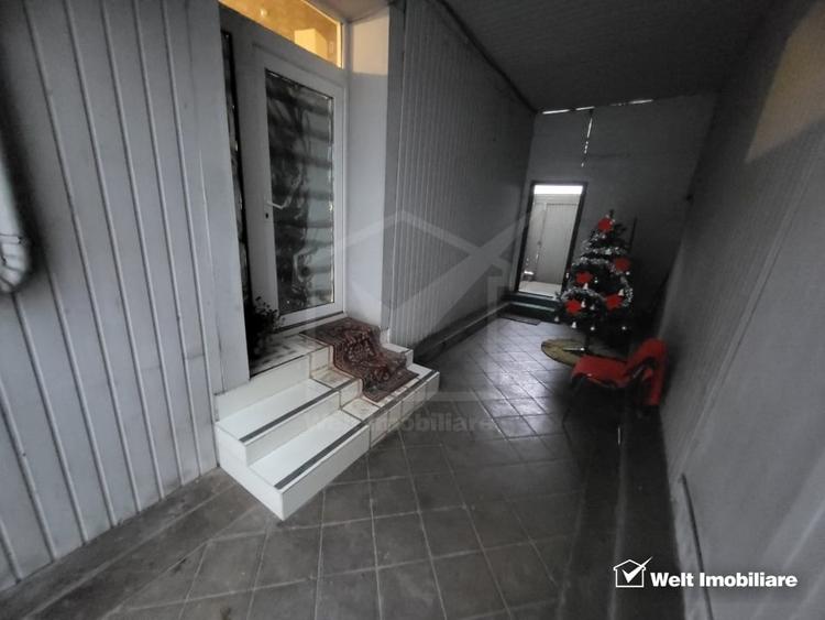 Casă individuală cu 4 camere cu Canalizare în Central