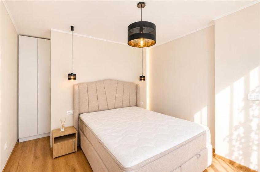 Apartament cu 3 camere nedecomandat, mobilat în Centrul Istoric