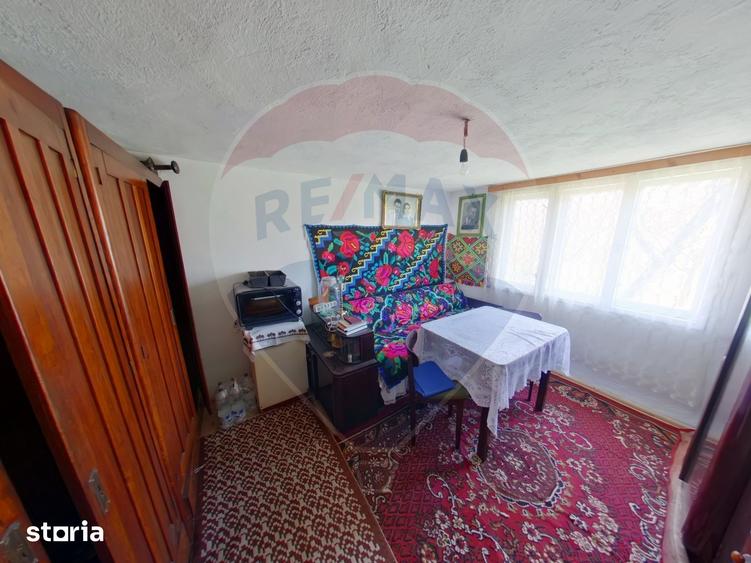 Casă cu 5 camere cu Teren 583 Mp în Sud