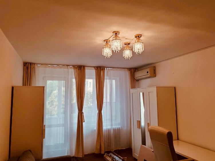 Garsonieră decomandată, mobilată în Tineretului