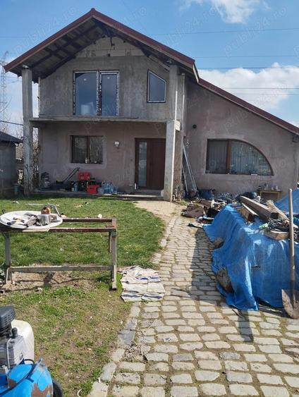 Casă cu 2 camere în Dumitrana
