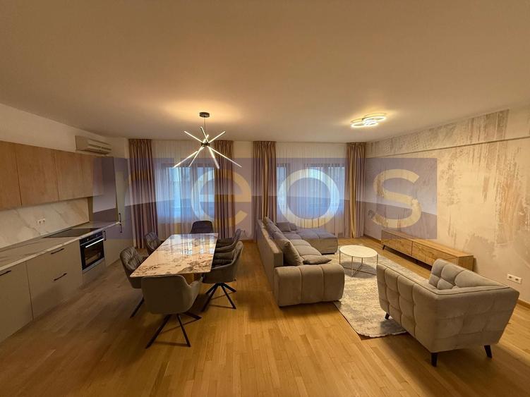 Apartament cu 4 camere decomandat în Herăstrău