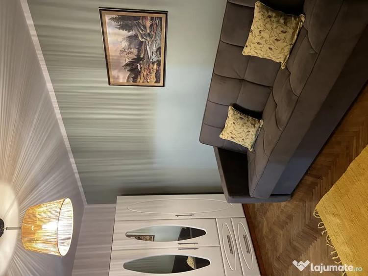 Apartament cu 2 camere decomandat în Independenței